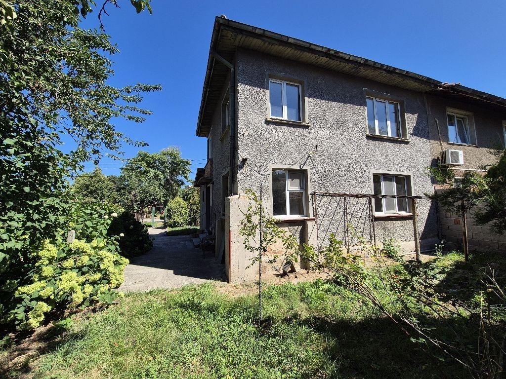 House for Sale in Pernik, Tsarkva