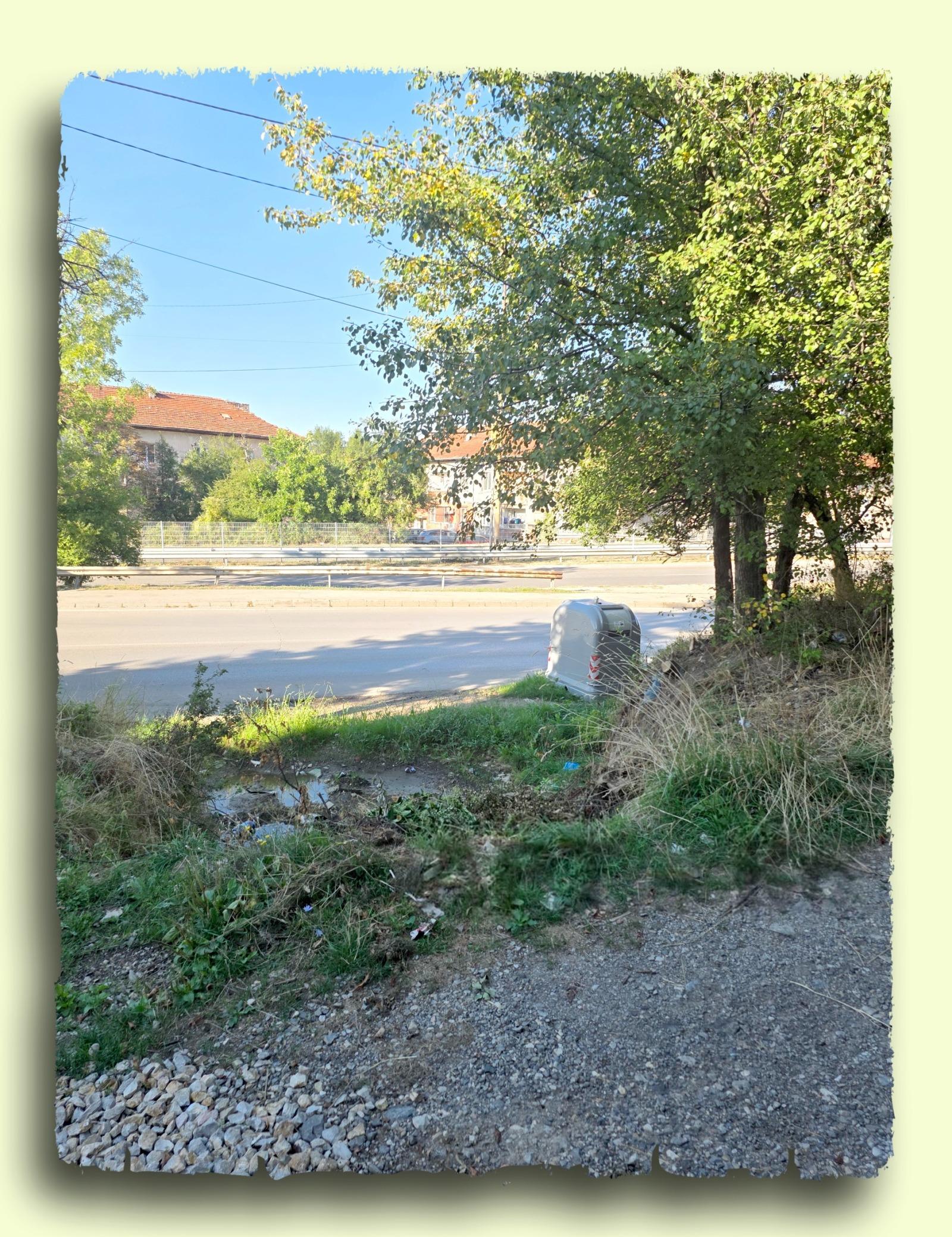 House for Sale in Pernik, Center