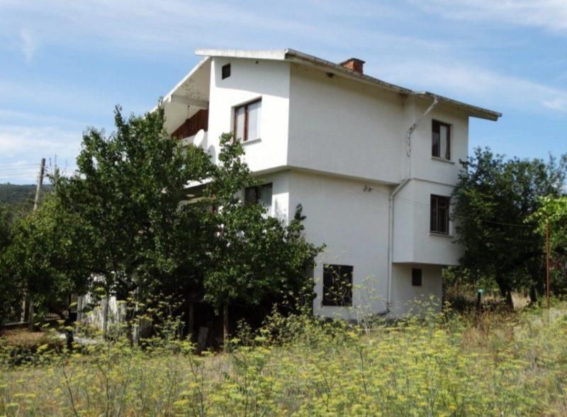 House for Sale in Muhovo, Sofia Province