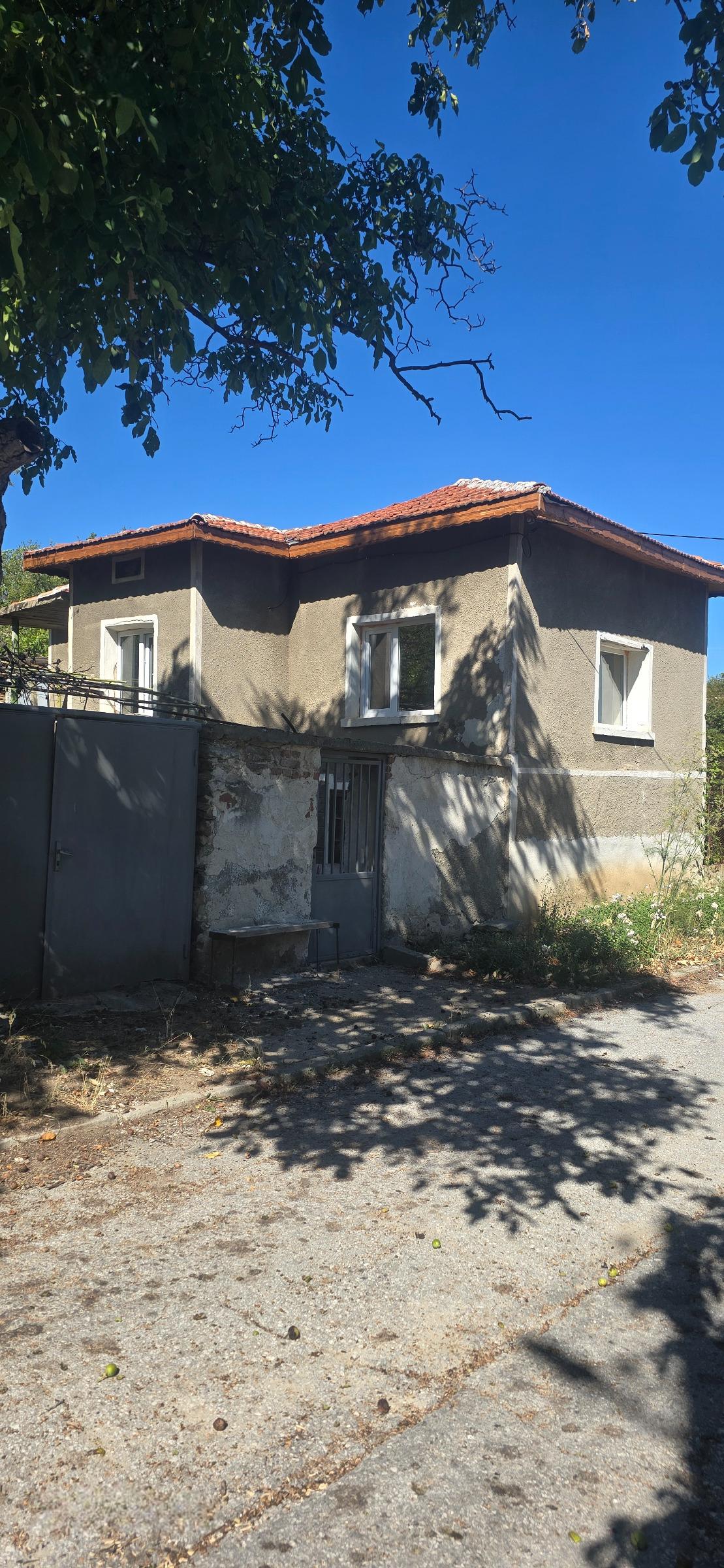 House for Sale in Slavovitsa, Pazardzhik