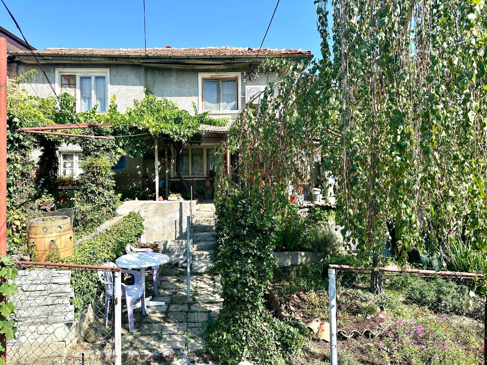 House for Sale in Ledenik, Veliko Tarnovo