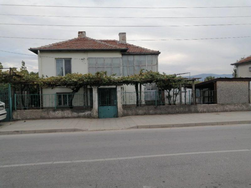 House for Sale in Karadzhalovo, Plovdiv