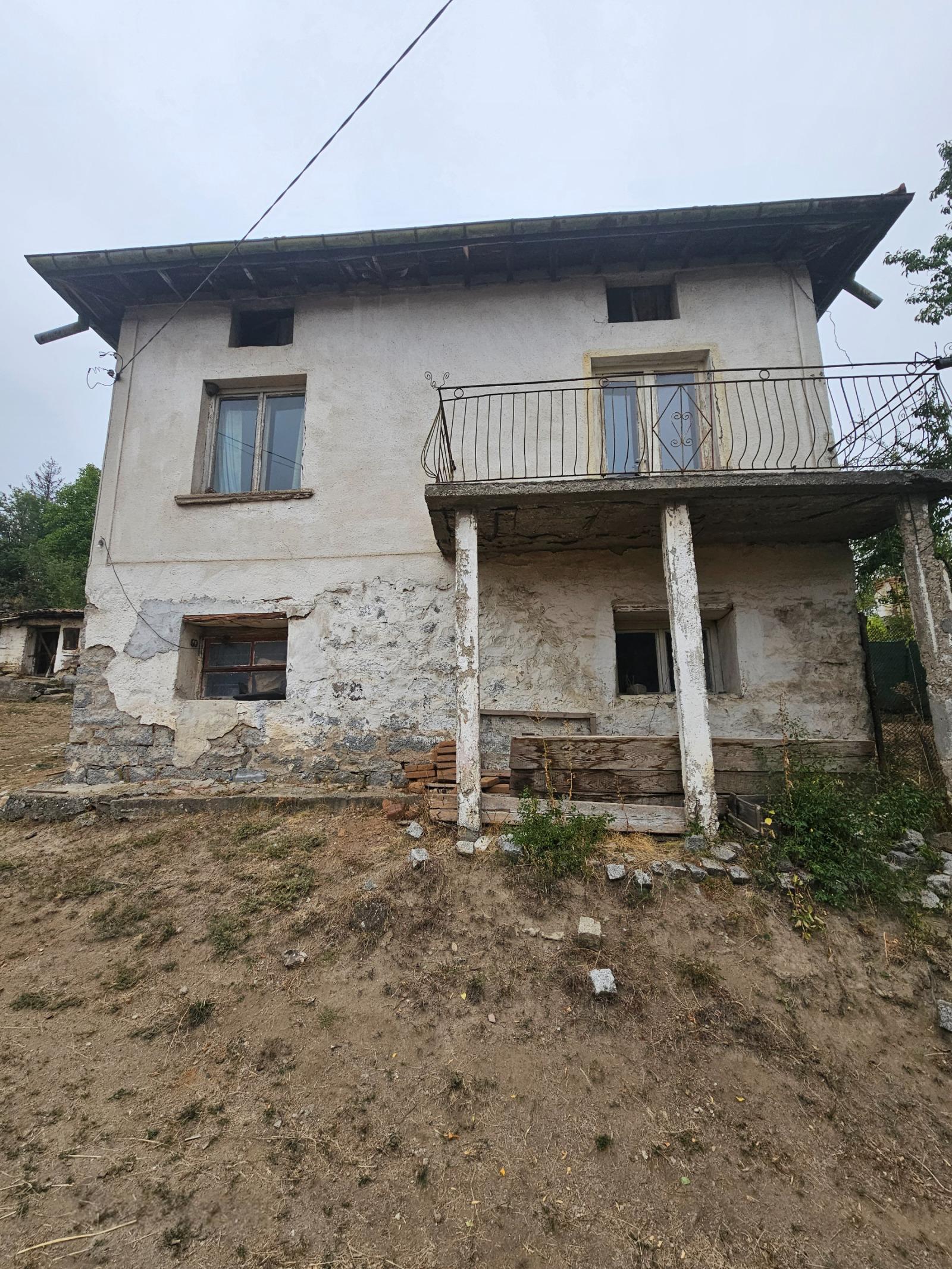 House for Sale in Shiroki dol, Sofia Province