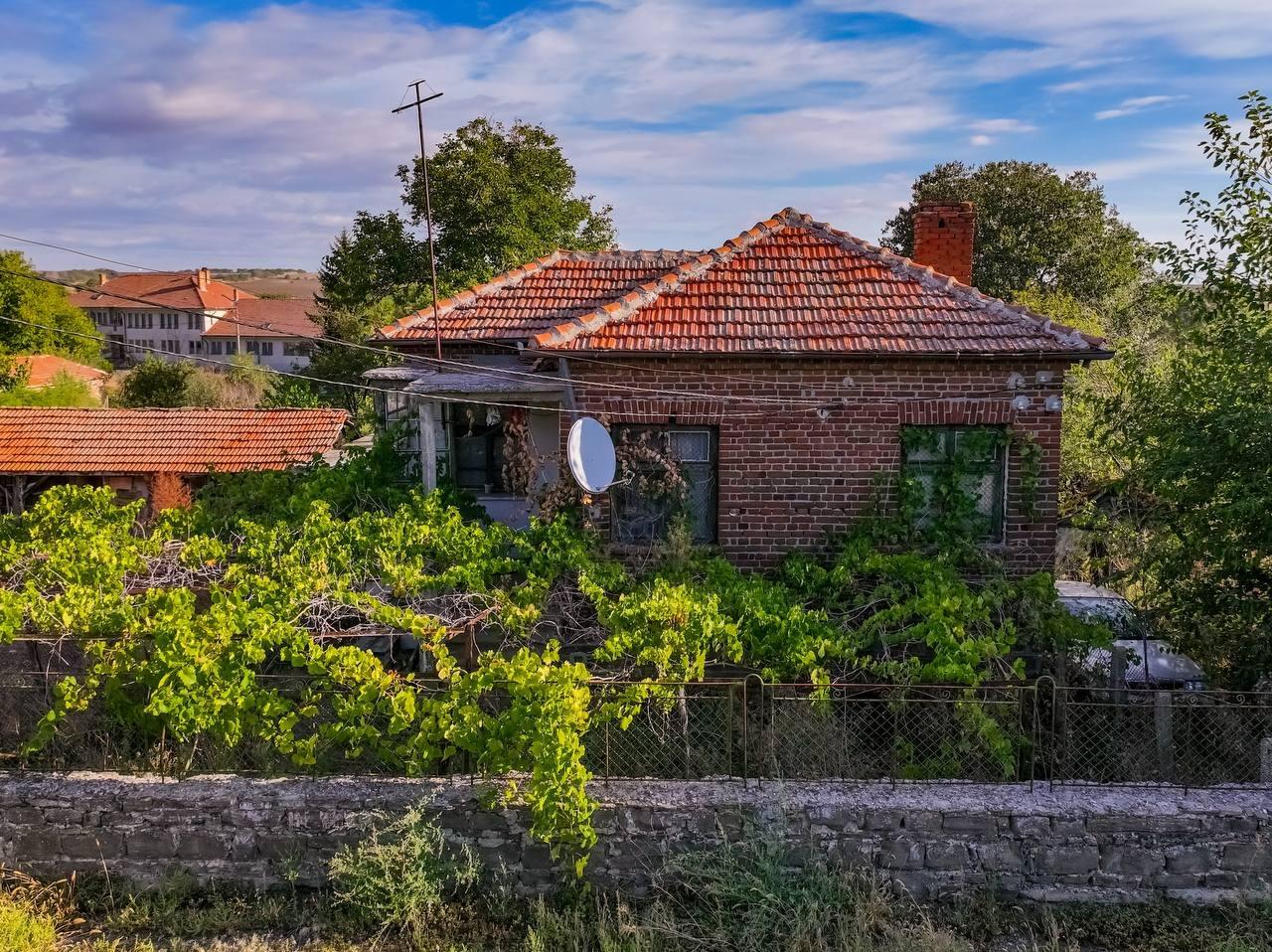 House for Sale in Sarnevo, Burgas