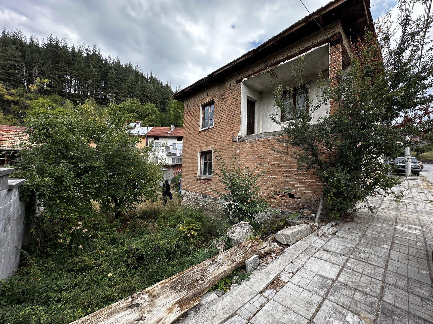 House for Sale in Dobarsko, Blagoevgrad