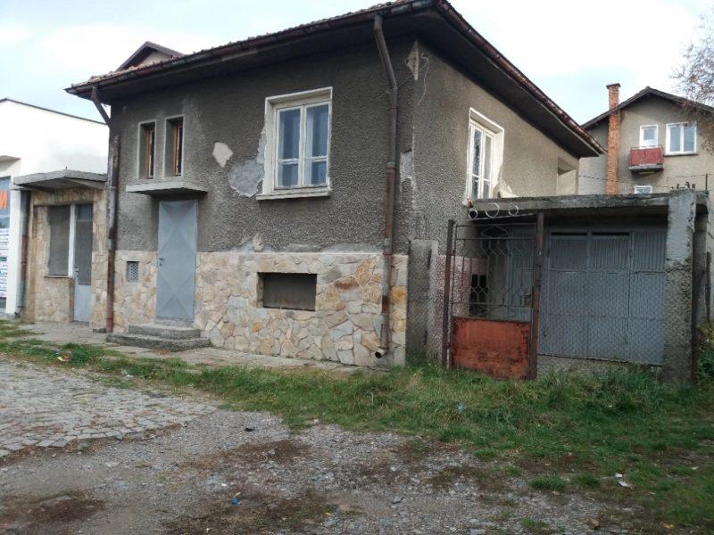 House for Sale in Pernik, Prigarov rayon