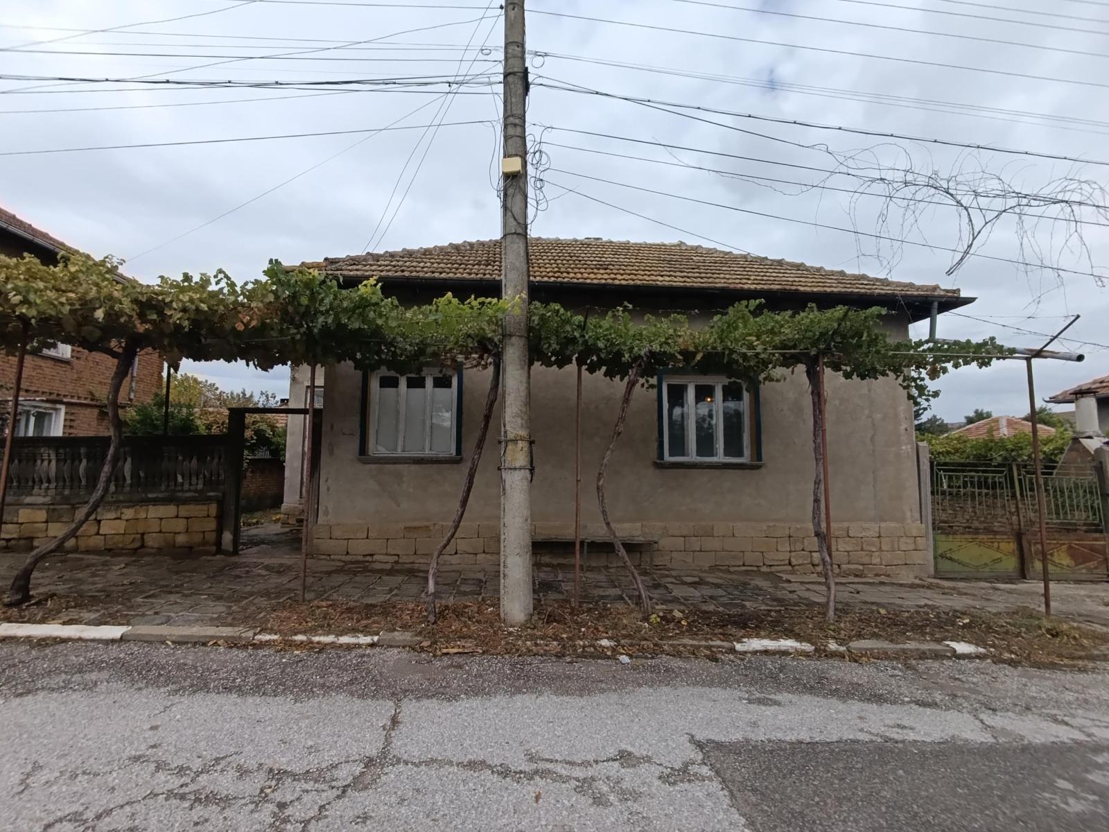 House for Sale in Dragomirovo, Veliko Tarnovo