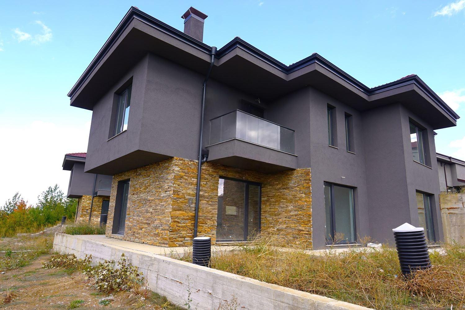 House for Sale in Kladnitsa, Pernik