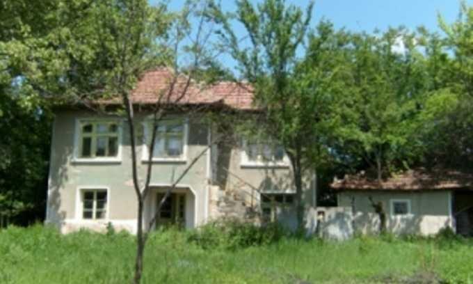 House for Sale in Gradishte, Gabrovo