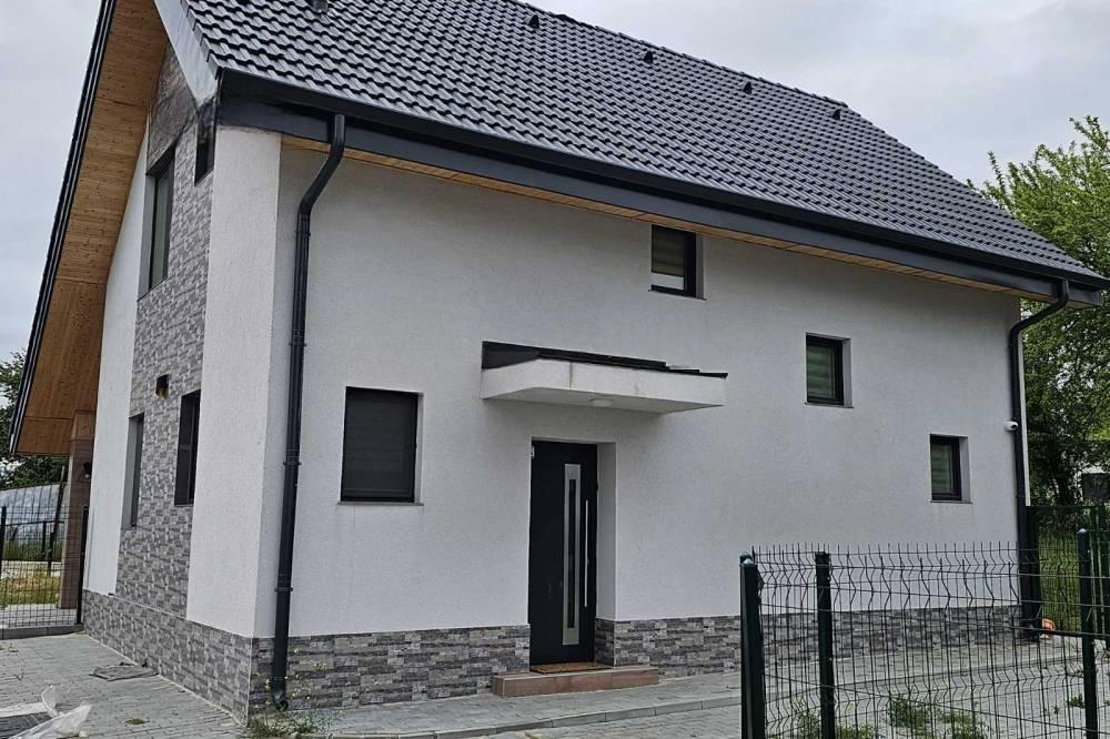 House for Sale in Varna, Zvezditsa