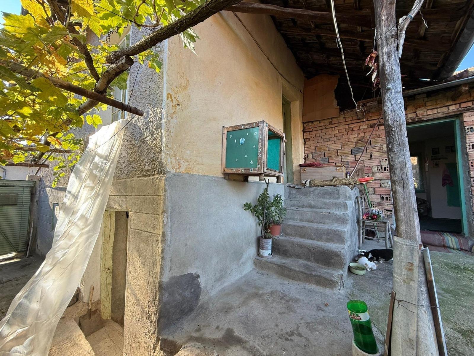 House for Sale in Dzhulyunitsa, Veliko Tarnovo