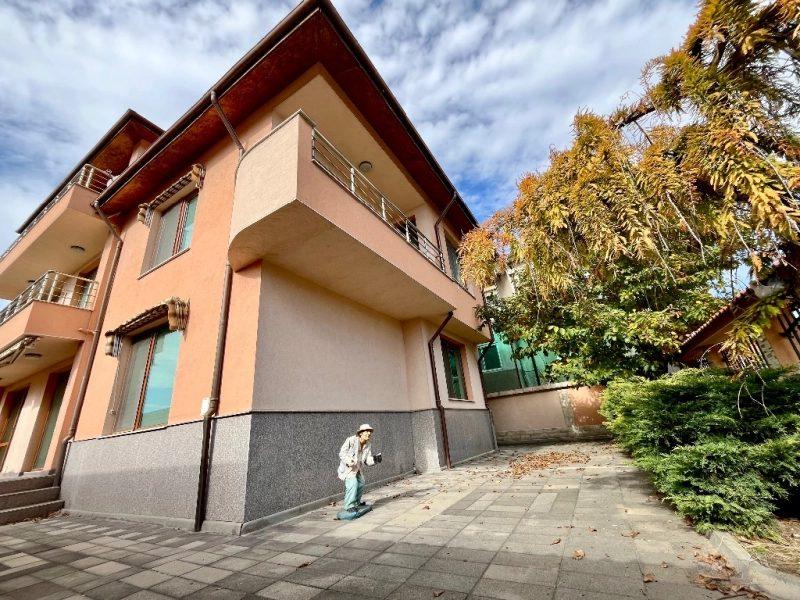 House for Sale in Pazardzhik, Ruski