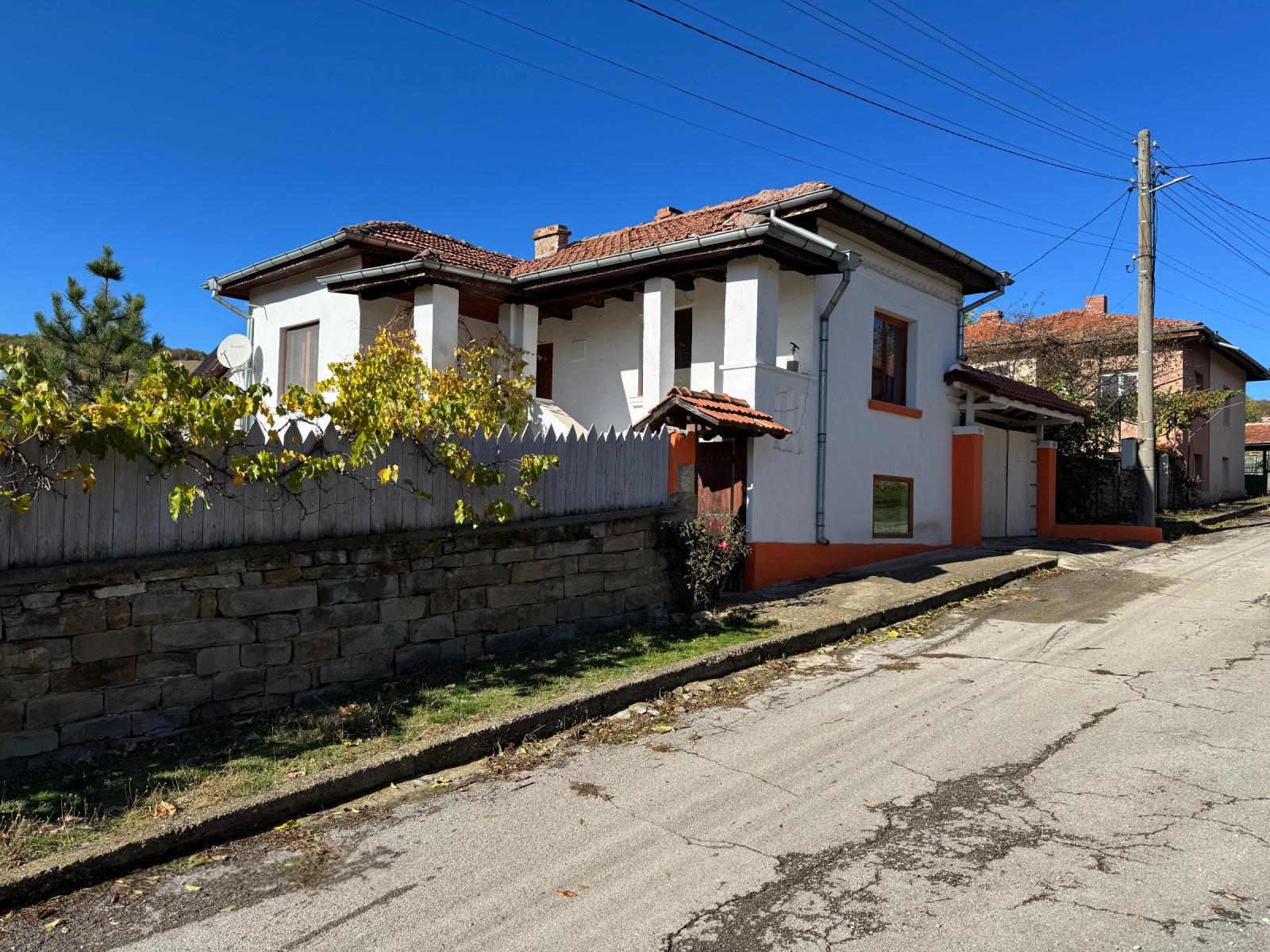 House for Sale in Hlevene, Lovech