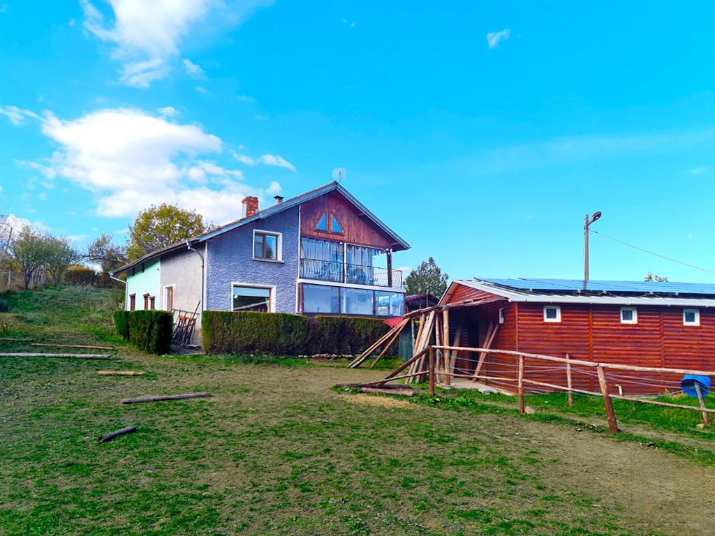 House for Sale in Stolat, Gabrovo