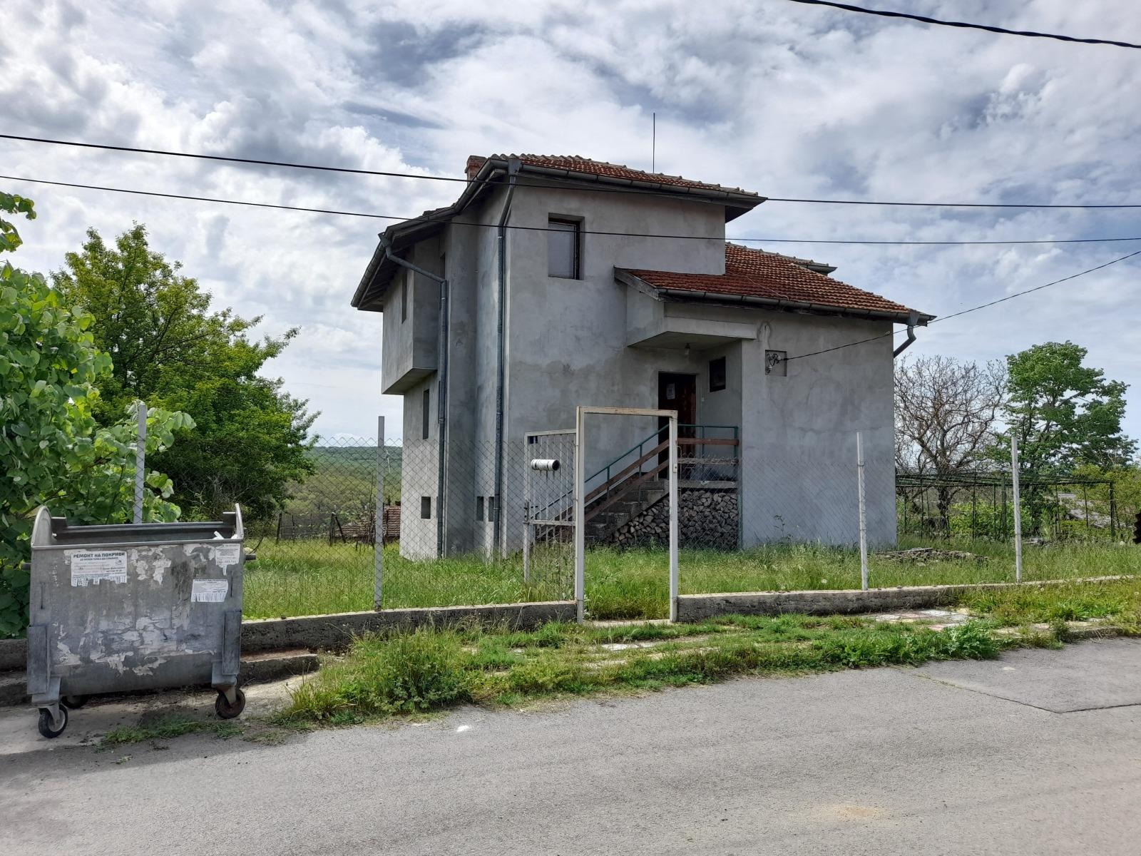 House for Sale in Yasna polyana, Burgas