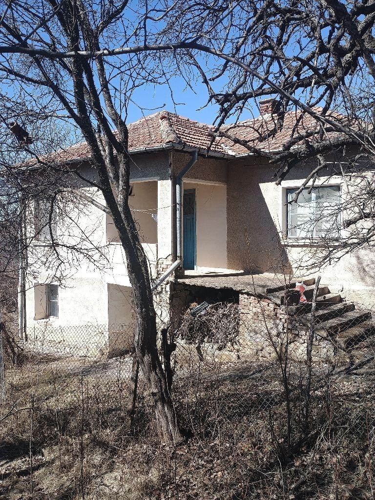 House for Sale in Potsarnentsi, Pernik