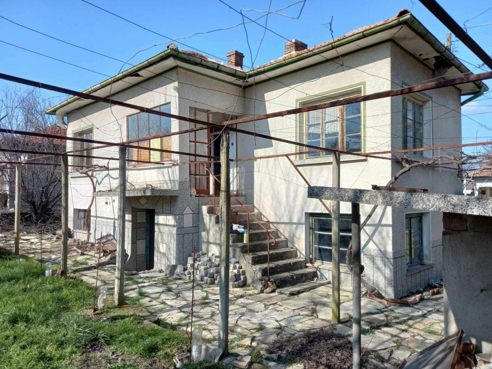House for Sale in Arnautito, Stara Zagora