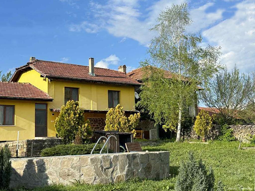 House for Sale in Koevtsi, Veliko Tarnovo