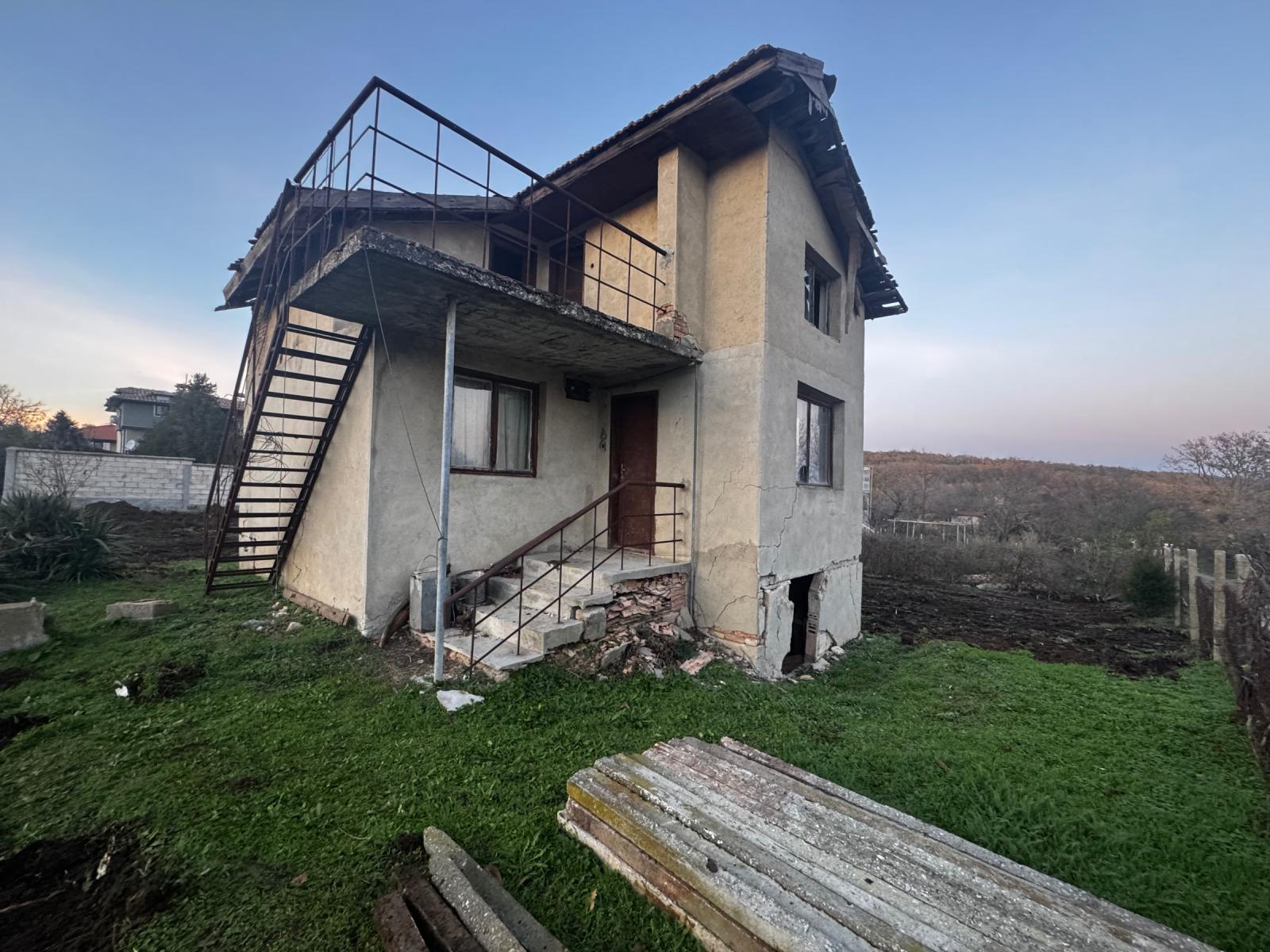 House for Sale in Varna, Perchemliyata Area
