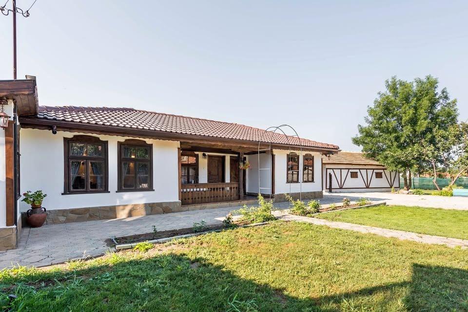 House for Sale in Pchelnik, Varna