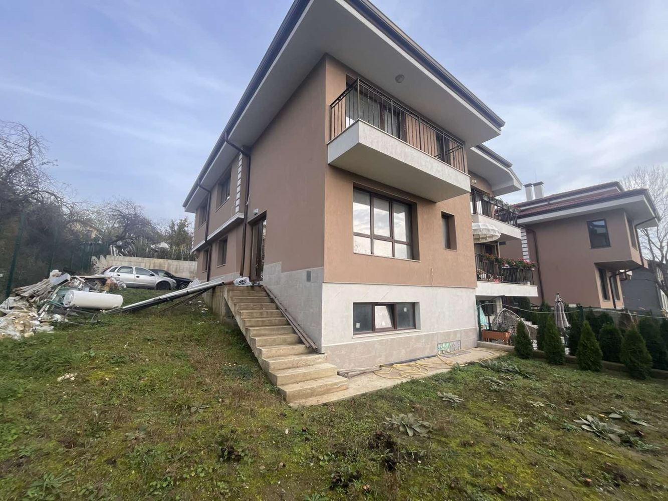 House for Sale in Varna, Kochmar Area