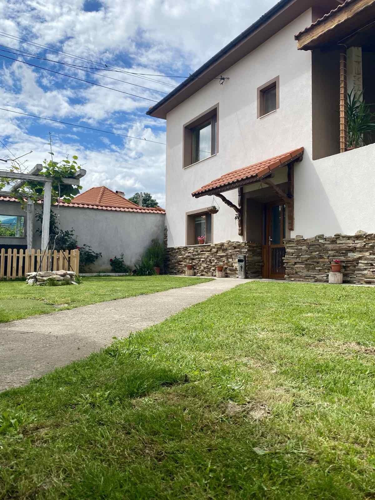 House for Sale in Karnare, Plovdiv