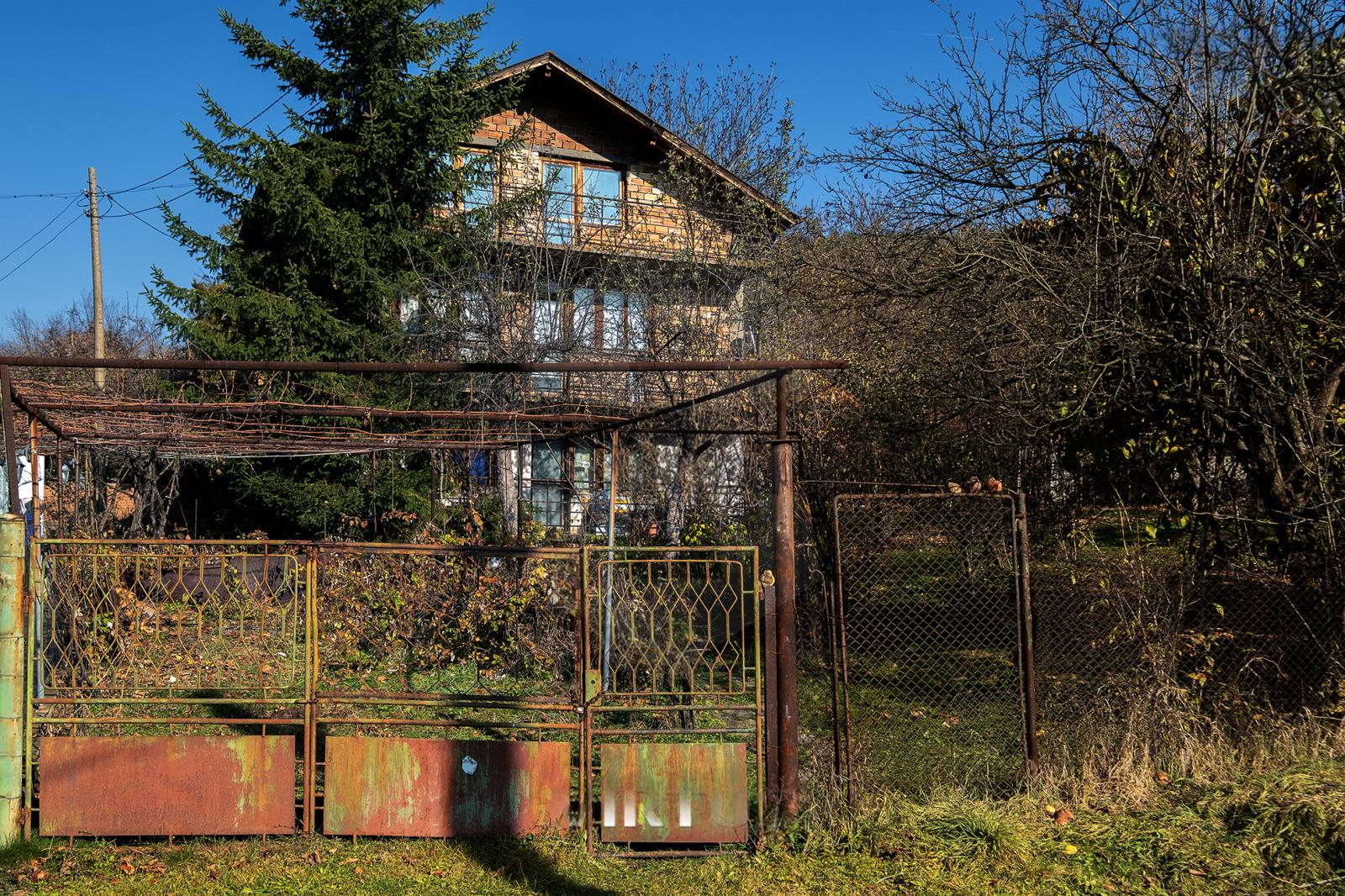 House for Sale in Galabnik, Pernik