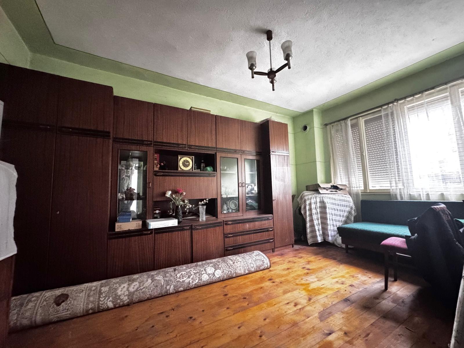 House for Sale in Gabrovo, Bolta