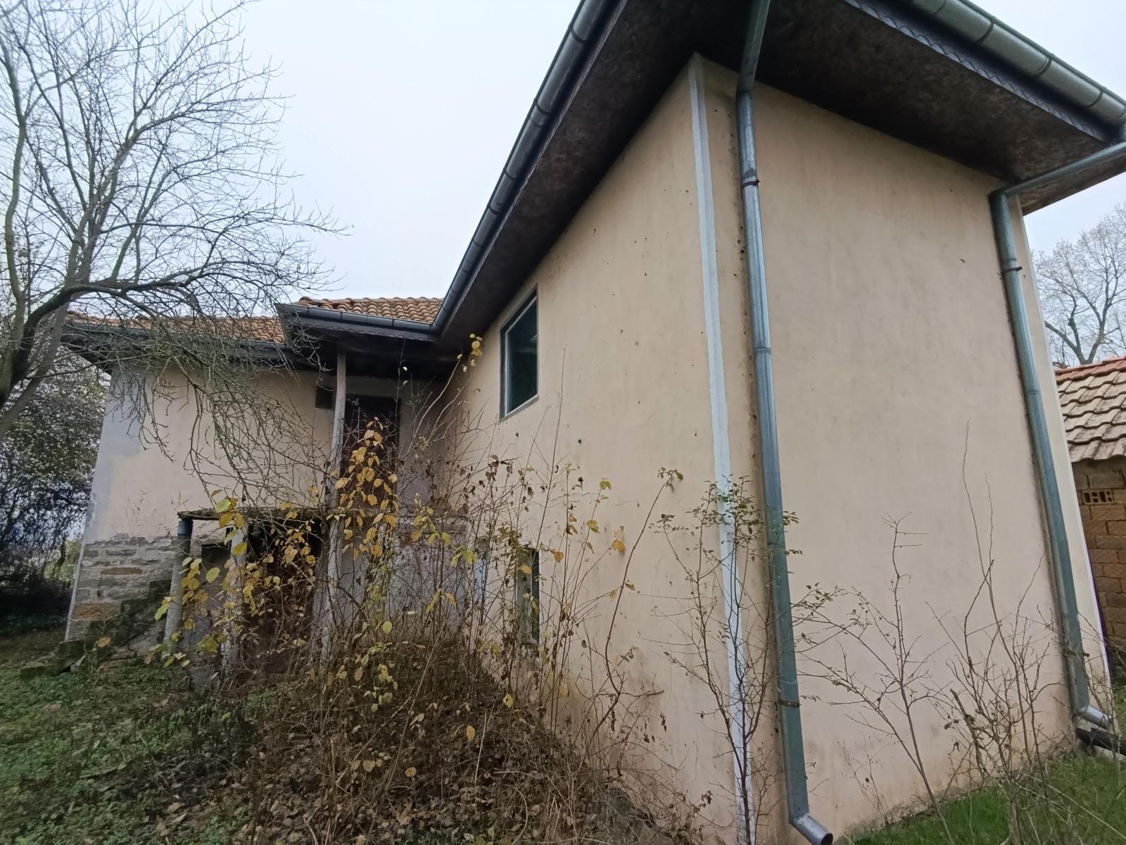 House for Sale in Sennik, Gabrovo