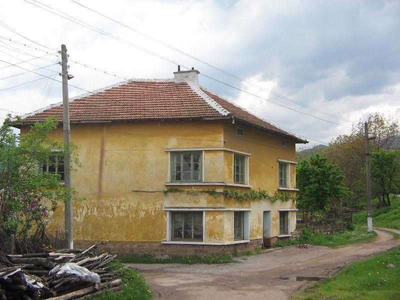 House for Sale in Gorno Ozirovo, Montana