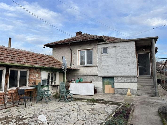 House for Sale in Malomir, Yambol