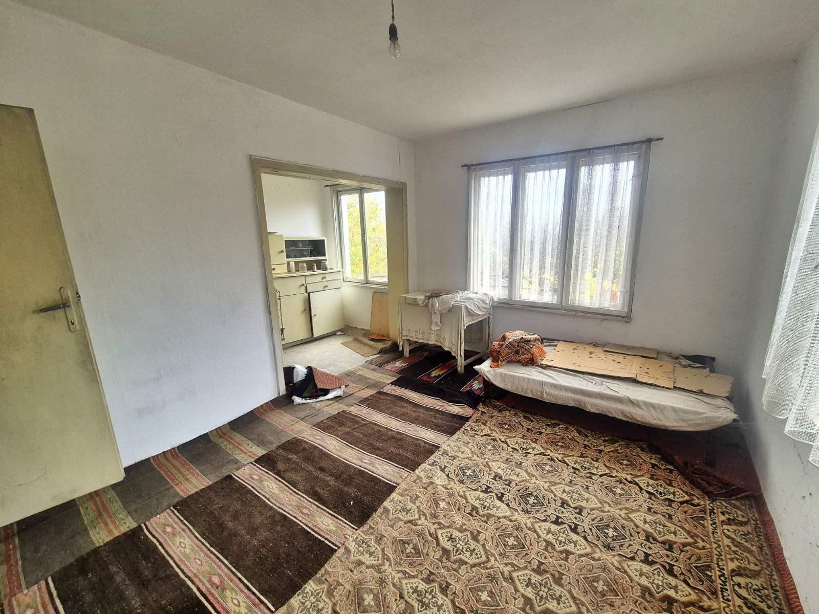 House for Sale in Petokladentsi, Pleven