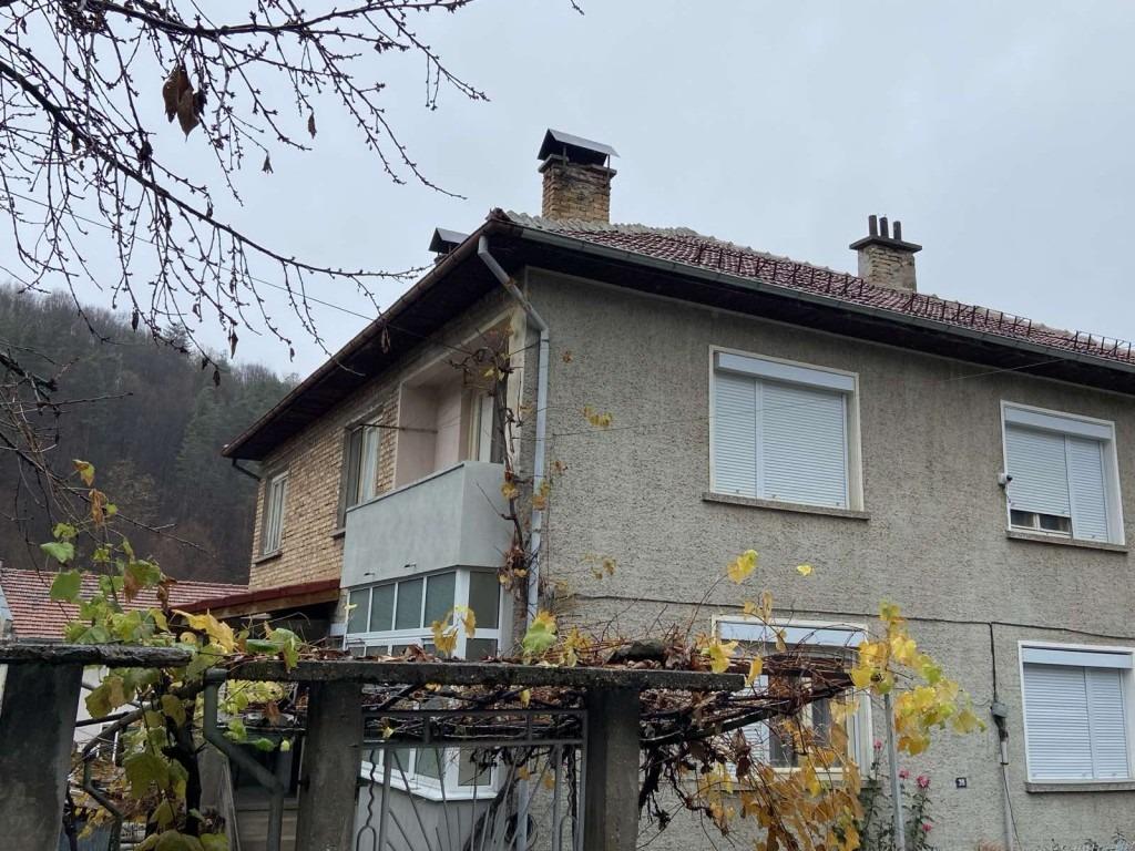 House for Sale in Plachkovtsi, Gabrovo