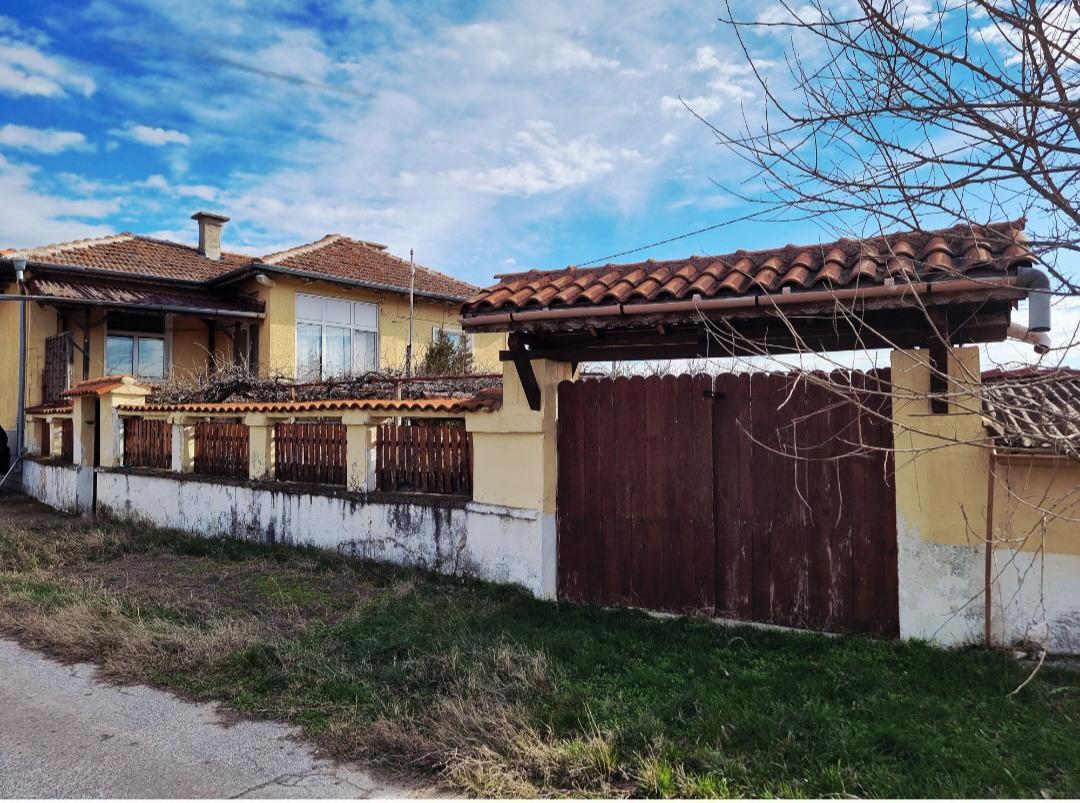 House for Sale in Tsar Asen, Pazardzhik