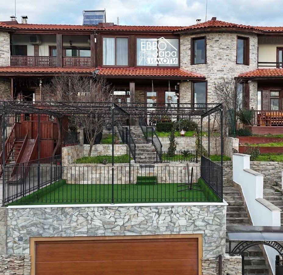 House for Sale in Stara Zagora, Zheleznik – tsentar
