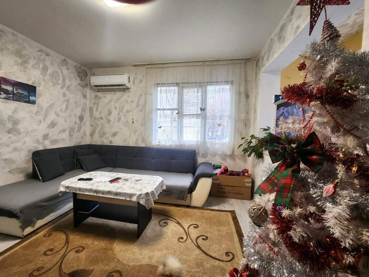 House Floor for Sale in Pazardzhik, Stavropol
