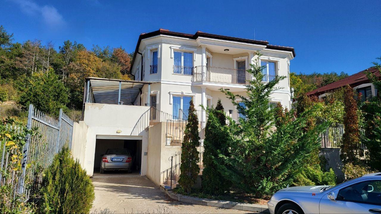 House for Sale in Varna, Manastirski rid Area