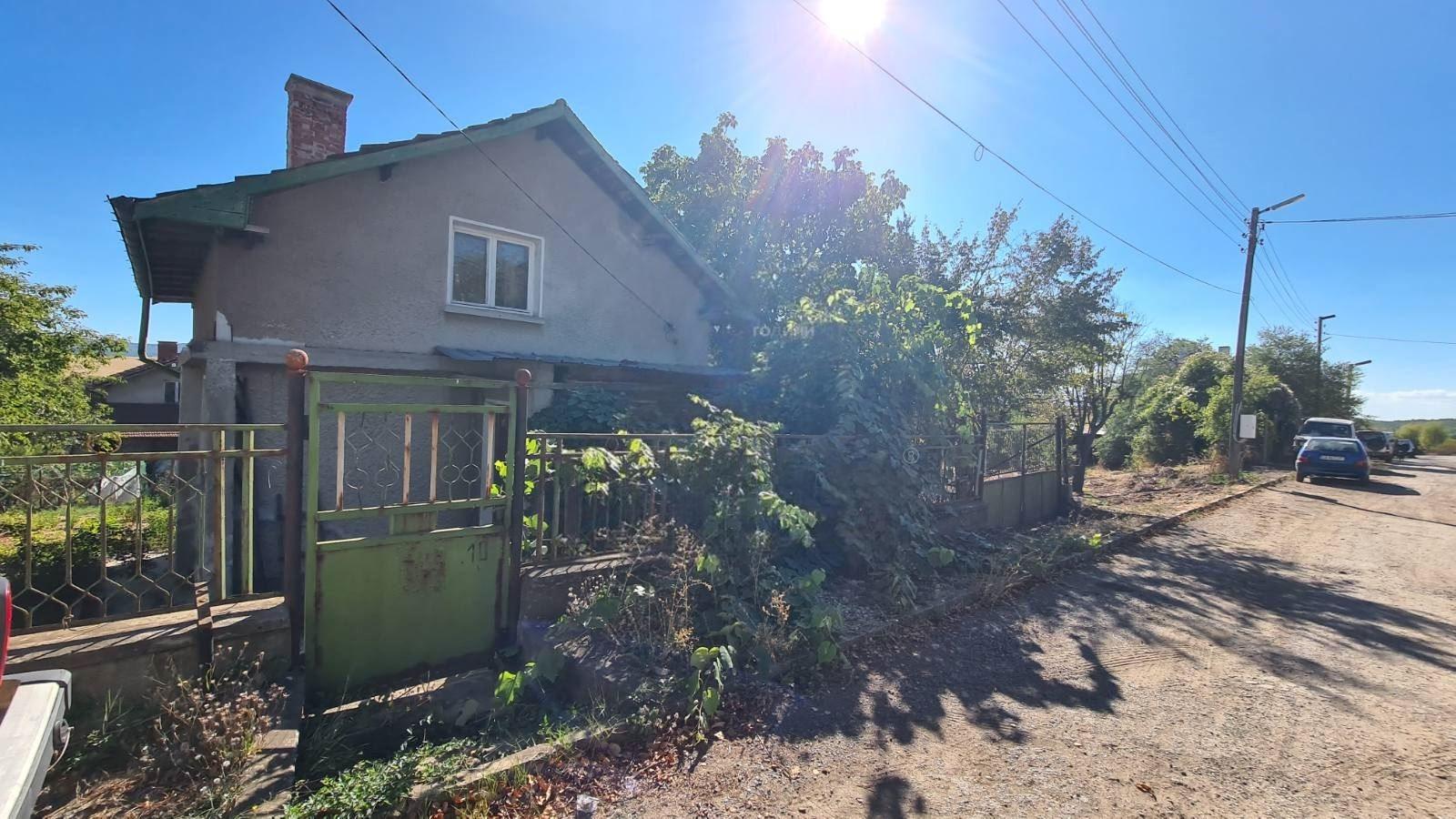House for Sale in Baylovo, Sofia Province