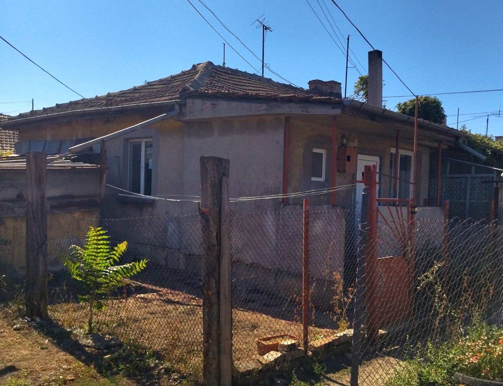 House for Sale in Ruse, Traktsiyata