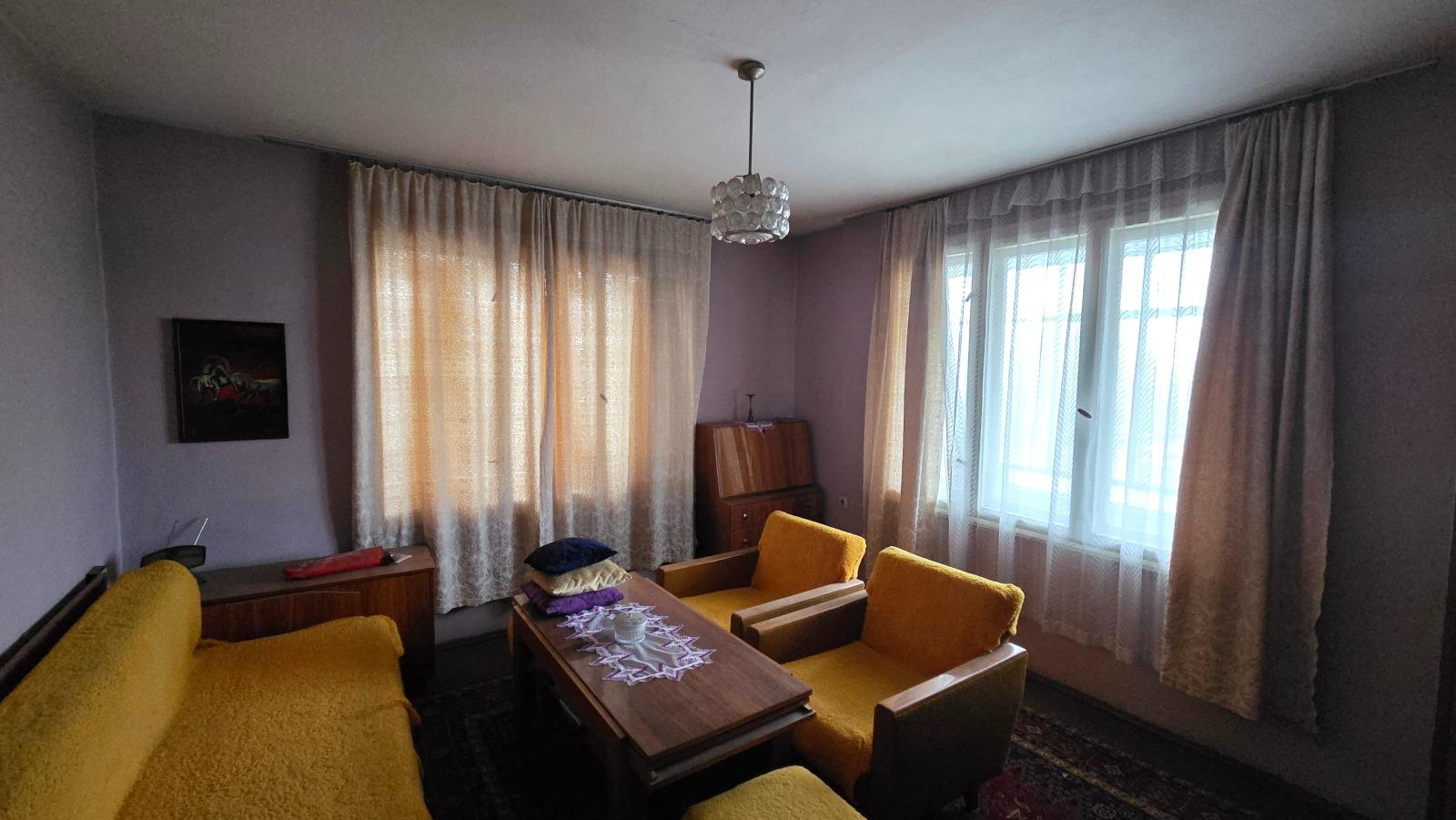 House Floor for Sale in Gabrovo, Mladost