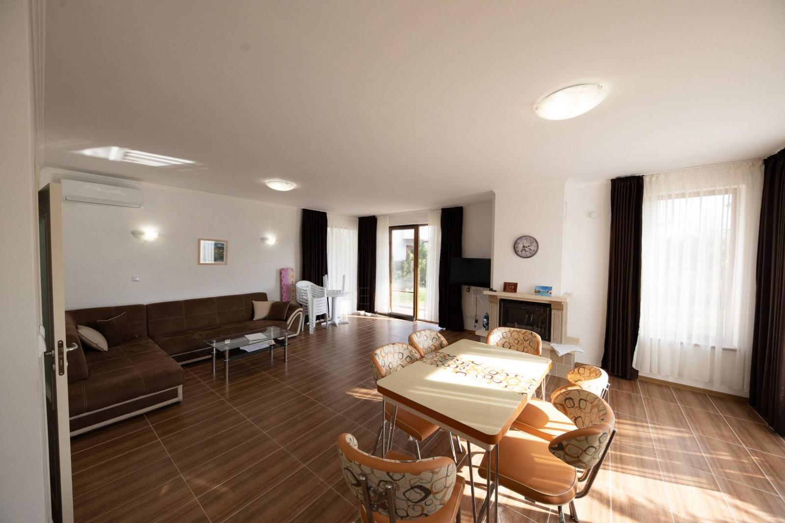 House for Sale in Lozenets, Burgas