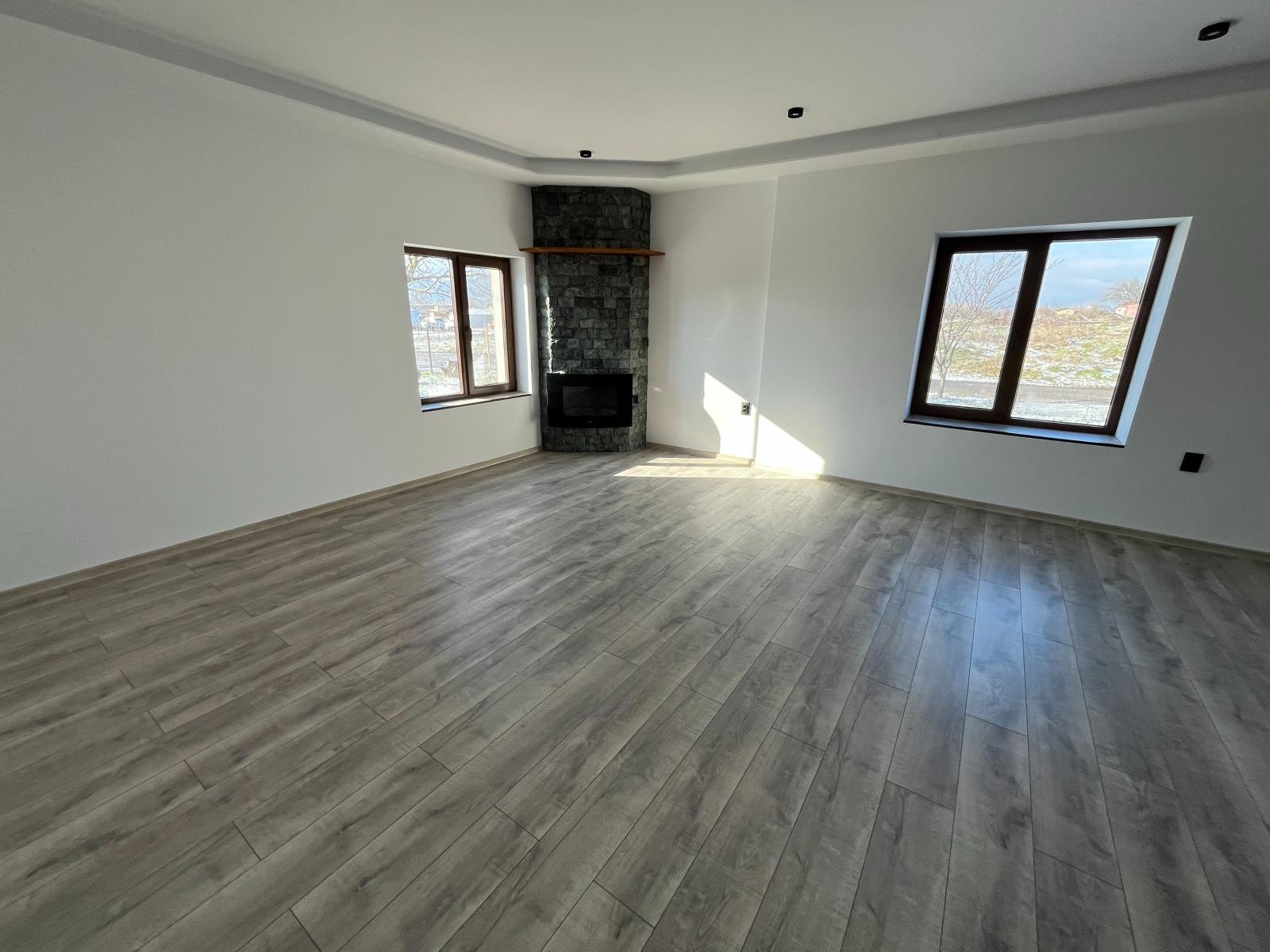 House for Sale in Ovoshtnik, Stara Zagora