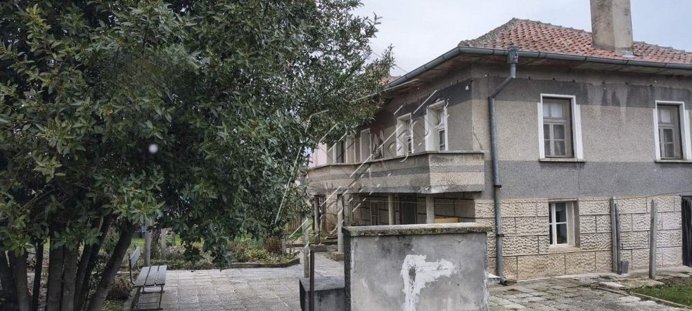 House for Sale in Poroy, Burgas