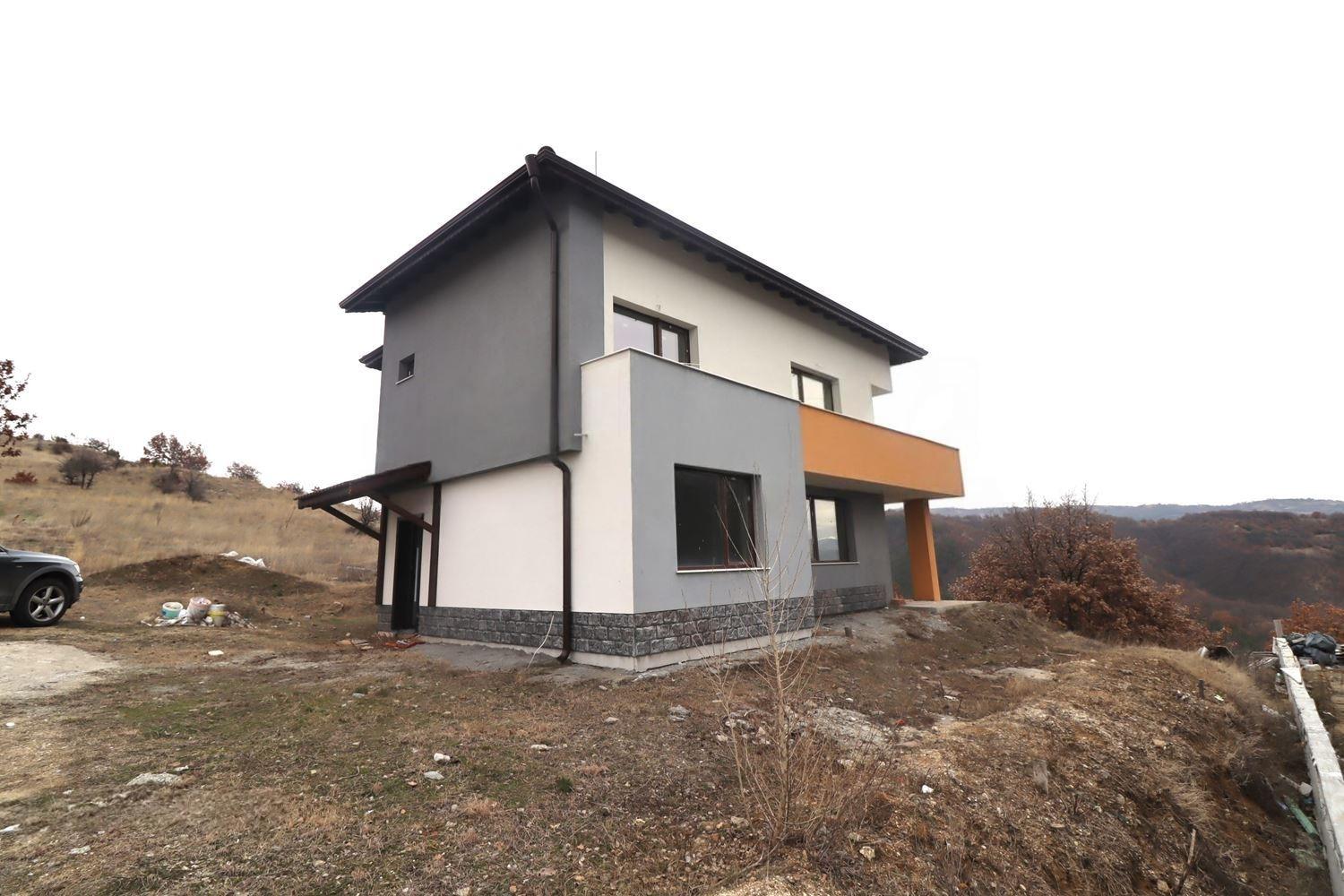 House for Sale in Blagoevgrad, Elenovo 2
