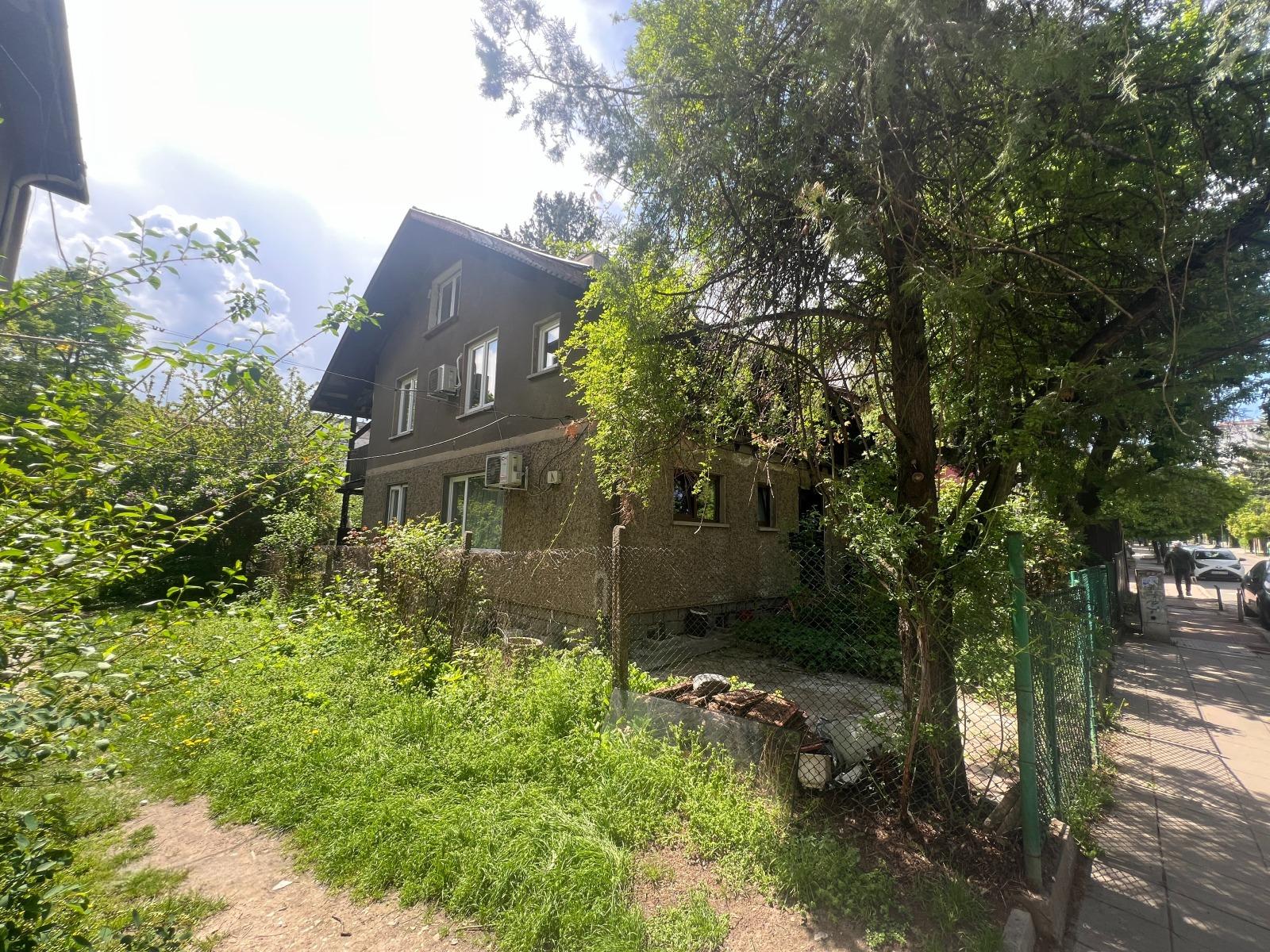 House Floor for Sale in Sofia, Lozenets