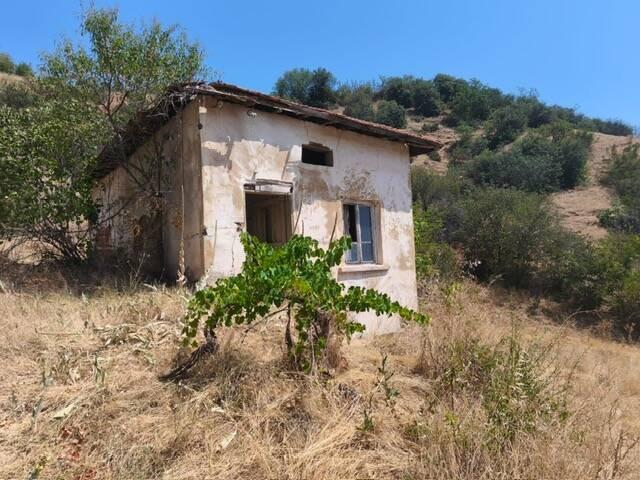 House for Sale in Kamenitsa, Blagoevgrad