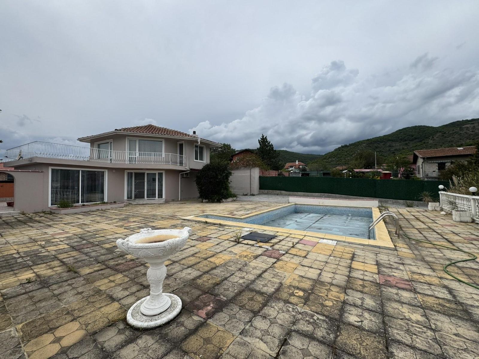 House for Sale in Aleksandrovo, Burgas