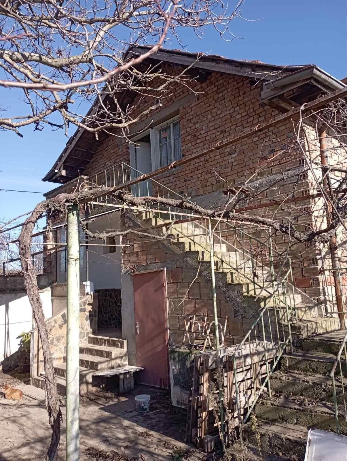 House for Sale in Glavatar, Plovdiv