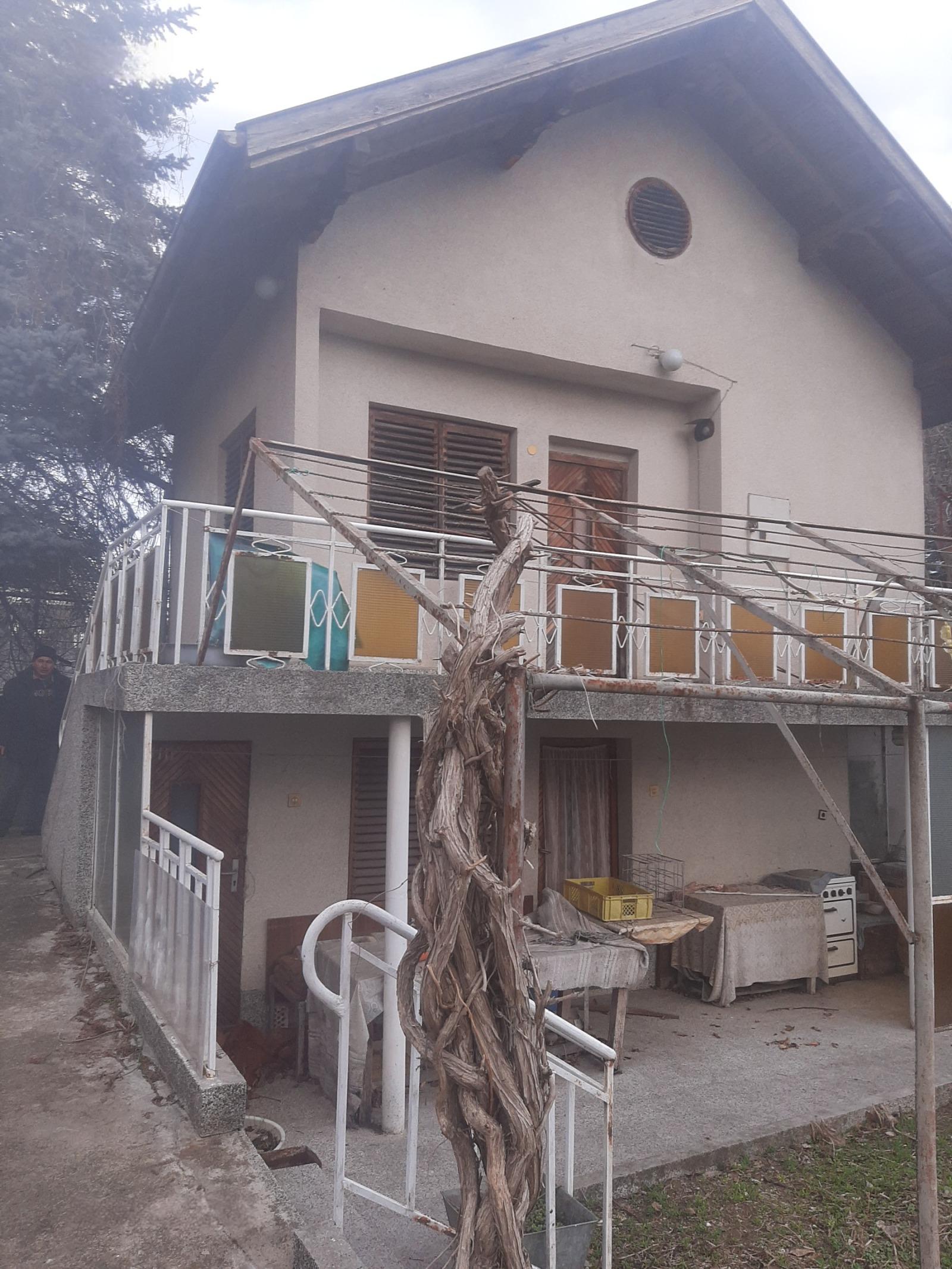 Villa for Sale in Bozhichen, Ruse