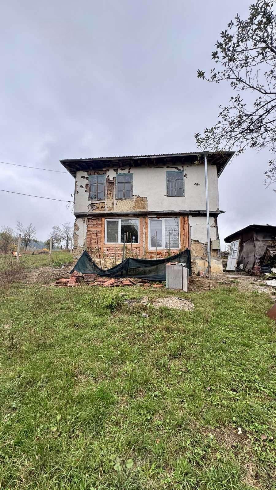 House for Sale in Troyan, Lovech